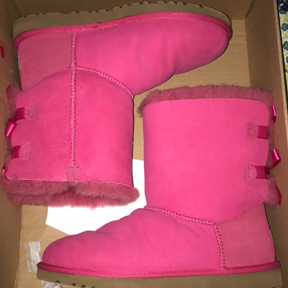 Kids Pink bailey bow uggs